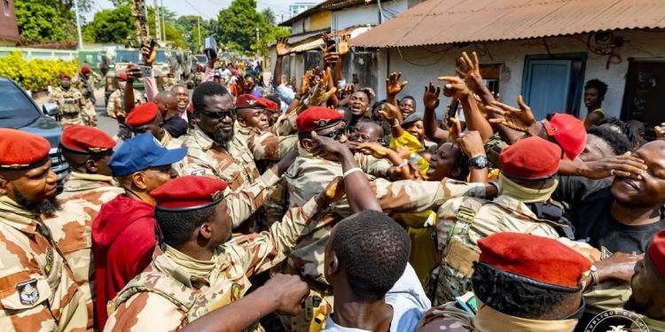 Insalubrité à Conakry : Ce coup de balai du Gal Mamadi Doumbouya à Madina
