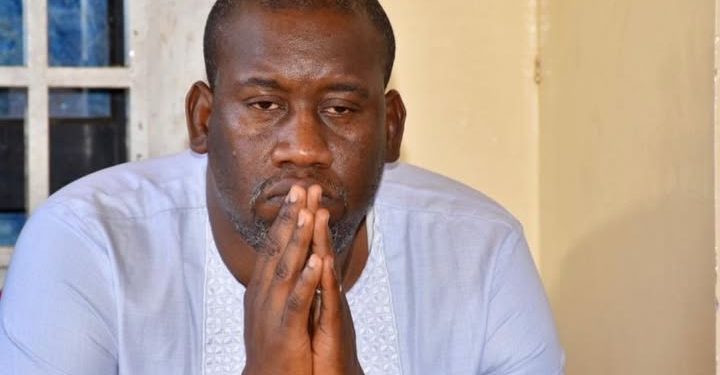 "Offense au chef de l'Etat", Aliou Bah pourrait passer le week-end en garde à vue 1 Urgent  : Aliou Bah empêché de quitter le territoire (Communiqué MoDeL)