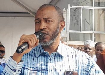 Le silence et la dignité face aux intrigues (Par Alpha Boubacar Bah)