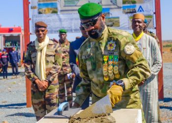 Mali : après les inaugurations dans le domaine du football, Assimi GOÏTA lance un monument dédié à l’armée