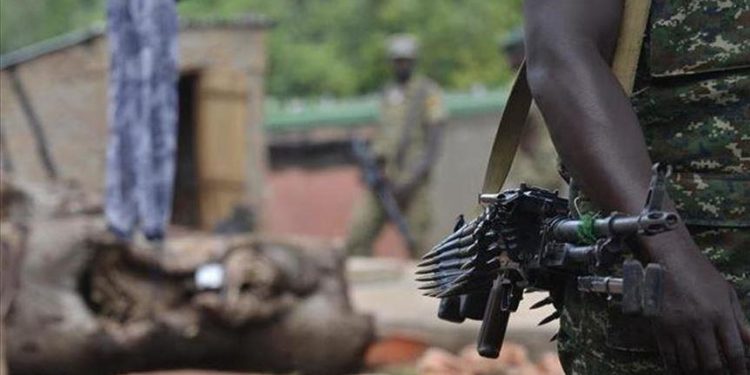 Nigeria: 6 soldats tués et des véhicules militaires incendiés lors d'une attaque de Boko Haram 1 Nigeria: 6 soldats tués et des véhicules militaires incendiés lors d’une attaque de Boko Haram
