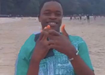 Conakry: poignardé à l’aide d’un tournevis lors d’une bagarre, Thierno Oumar Diallo, 17 ans, succombe à ses blessures, à Bomboly