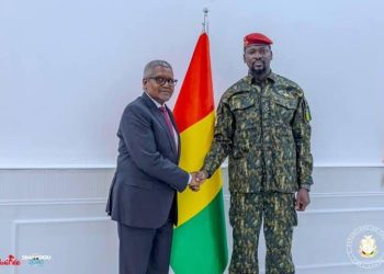 Palais Mohammed V : le Président de la République S.E le Général Mamadi DOUMBOUYA reçoit en audience l’investisseur Nigérian Aliko DANGOTE