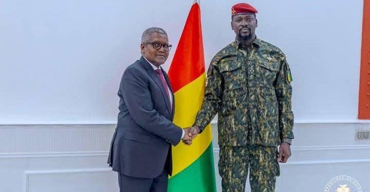Palais Mohammed V : le Président de la République S.E le Général Mamadi DOUMBOUYA reçoit en audience l’investisseur Nigérian Aliko DANGOTE 1 Palais Mohammed V : le Président de la République S.E le Général Mamadi DOUMBOUYA reçoit en audience l’investisseur Nigérian Aliko DANGOTE