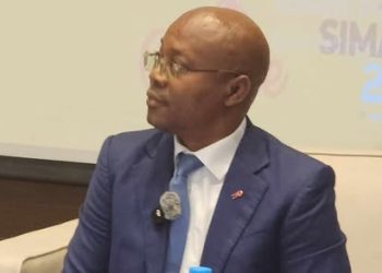 « — le gouvernement veut travailler main dans la main avec la presse— » (Ousmane Gaoual Diallo)