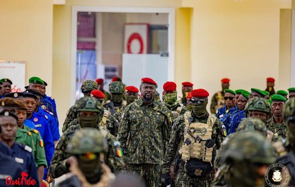 Investiture du président ghanéen: le Gal Mamadi Doumbouya s'envole ce mardi pour Accra (Communiqué) 1 Investiture du président ghanéen: le Gal Mamadi Doumbouya s’envole ce mardi pour Accra (Communiqué)