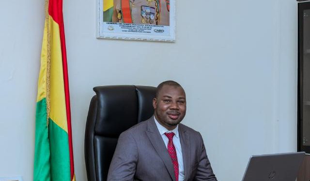 Siguiri: le PDS interdit l'exploitation artisanale dans le lit du fleuve Niger et le Baffin 1 Siguiri: le PDS interdit l’exploitation artisanale dans le lit du fleuve Niger et le Baffin