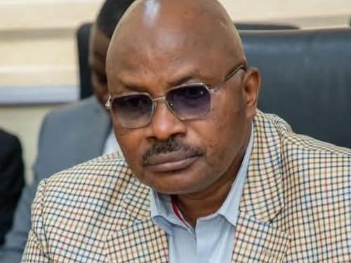 Carte nationale d’identité biométrique gratuite en Guinée : une mesure présidentielle freinée par des obstacles administratifs (Par A. Sakho) 1 Carte nationale d’identité biométrique gratuite en Guinée : une mesure présidentielle freinée par des obstacles administratifs (Par A. Sakho)