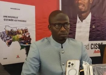  »Grand frère, que s’est-il passé ? » Mohamed Cissé de la NG interroge Faya Millimouno du BL