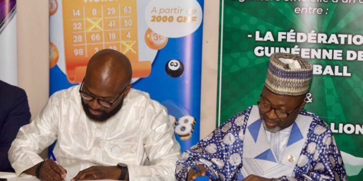 Sports et Jeux: la FEGUIHAND et Guinée Millions signent un accord de partenariat de deux ans 1 Sports et Jeux: la FEGUIHAND et Guinée Millions signent un accord de partenariat de deux ans