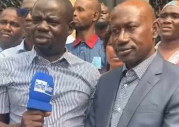  »Les Frustrés du RPG » déterminés à donner le parti d’Alpha Condé à son tombeur Mamadi Doumbouya