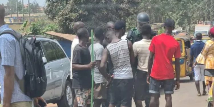 Kountia: les trois enfants seraient morts d'asphyxie, selon la gendarmerie. Un parent soutient la thèse d'un assassinat 1 Kountia: disparus jeudi,  les corps des 3 enfants retrouvés dans une voiture