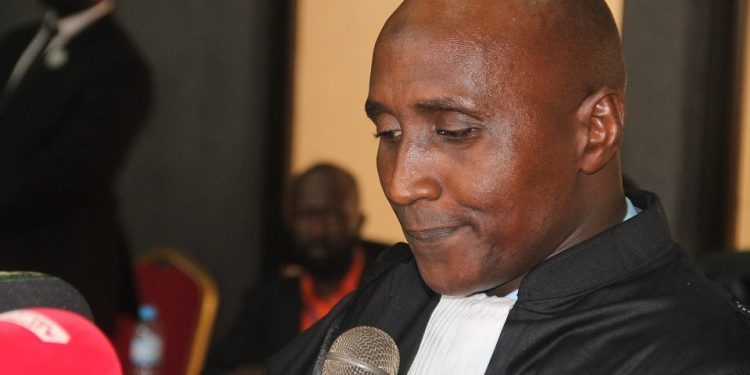 Le procureur spécial près la CRIEF attendu devant la presse vendredi 21 mars 1 Le procureur spécial près la CRIEF attendu devant la presse vendredi 21 mars