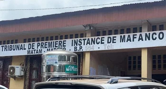 Trafic de cocaïne : le TPI de Mafanco condamne Edward John à 10 ans et bannit 4 trafiquants du territoire guinéen 1 Trafic de cocaïne : le TPI de Mafanco condamne Edward John à 10 ans et bannit 4 trafiquants du territoire guinéen