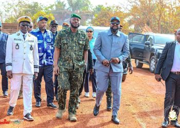 Raffinerie d’alumine : Le Président du Comité Stratégique de l’Accord-Cadre Sino-Guinéen Djiba DIAKITÉ préside le démarrage effectif des travaux de construction de la raffinerie d’alumine de SPIC dans la préfecture de Boffa