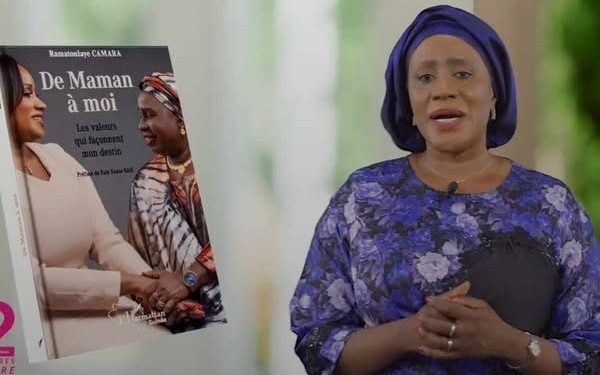 "De Maman à moi, les valeurs qui façonnent mon destin", l'ouvrage de Ramatoulaye Camara parut chez l'Harmattan Guinée 1 « De Maman à moi, les valeurs qui façonnent mon destin », l’ouvrage de Ramatoulaye Camara parut chez l’Harmattan Guinée