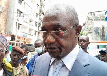 Kaloum : Me Dînah Sampil réagit après un sit-in des femmes réclamant le paiement d’arriérés loyer!