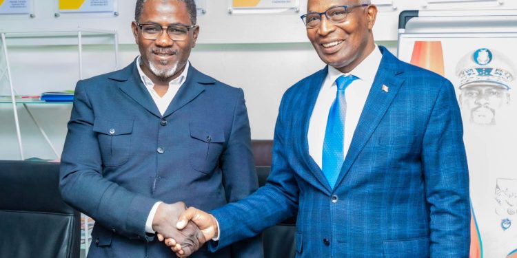 Dialogue politique : le PM Bah Oury reçoit l’Union Sacrée des Forces Vive au Palais de la Colombe 1 Dialogue politique : le PM Bah Oury reçoit l’Union Sacrée des Forces Vive au Palais de la Colombe