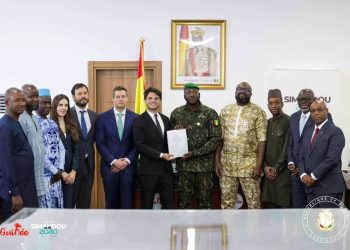 𝗦𝗶𝗺𝗮𝗻𝗱𝗼𝘂 𝟮𝟬𝟰𝟬 : 𝗦𝗶𝗴𝗻𝗮𝘁𝘂𝗿𝗲 𝗱𝘂 𝗰𝗼𝗻𝘁𝗿𝗮𝘁 𝗱𝗲 𝗰𝗼𝗻𝘀𝘁𝗿𝘂𝗰𝘁𝗶𝗼𝗻 𝗱𝗲 𝗹𝗮 𝗿𝗼𝘂𝘁𝗲 𝗙𝗮𝗿𝗮𝗻𝗮𝗵–𝗗𝗮𝗯𝗼𝗹𝗮, 𝘂𝗻 𝗽𝗮𝘀 𝗱𝗲́𝗰𝗶𝘀𝗶𝗳 𝘃𝗲𝗿𝘀 𝗱𝗲𝘀 𝗶𝗻𝗳𝗿𝗮𝘀𝘁𝗿𝘂𝗰𝘁𝘂𝗿𝗲𝘀 𝗺𝗼𝗱𝗲𝗿𝗻𝗲𝘀