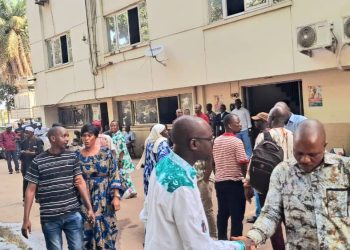 Grogne au CNT: les travailleurs parlementaires vent débout contre une décision du secrétaire général