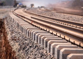 Rio Tinto Simfer achève avec succès la construction d’infrastructures clés de son embranchement ferroviaire.