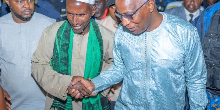 Bah Oury et sa suite à Lelouma pour la grande Ziara 1 Bah Oury et sa suite à Lelouma pour la grande Ziara