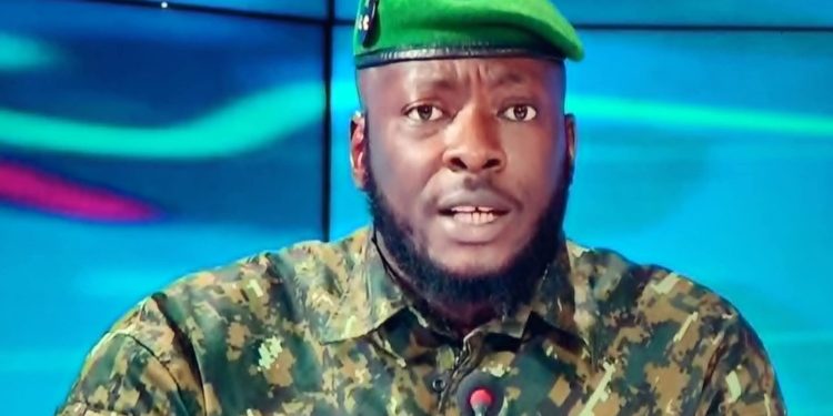 Hajj 2025:Aux victimes d'escroqueurie, la Présidence promet réparation. 1 Urgent! Service médical de la présidence, le Général Mamadi Doumbouya limoge le directeur Fougué Camara