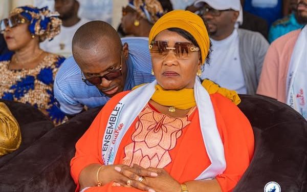"Riz contre déchets plastiques", le gouvernorat s'engage pour l'assainissement de la ville de Conakry 1 « Riz contre déchets plastiques », le gouvernorat s’engage pour l’assainissement de la ville de Conakry