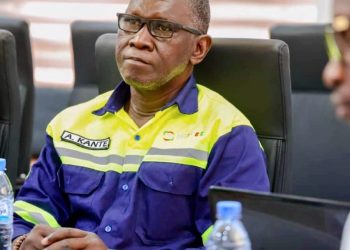 Journée internationale du travail : les employés de la société AGB2A-GIC célèbrent Ahmed Kanté et reconnaissent ses efforts