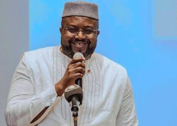 Mise en œuvre du Programme Simandou 2040: le Président du Comité Stratégique de Simandou M.Djiba DIAKITÉ préside une rencontre de haut niveau sur la Création du Fonds Souverain de la République de Guinée