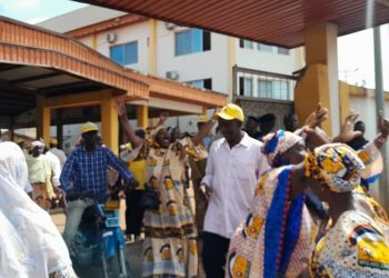 « …quelle pertinence et quelle nécessité à démanteler les partis… »(Déclaration du RPG Arc-en-ciel)