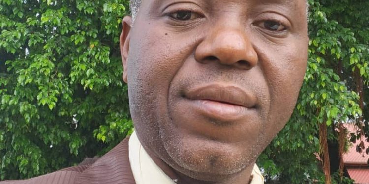 Repenser le développement de la Guinée: programme Simandou, de l'opportunité à la malédiction minière 1 Repenser le développement de la Guinée: programme Simandou, de l’opportunité à la malédiction minière