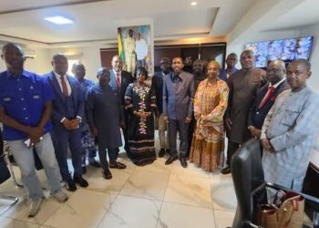 𝐃𝐞́𝐛𝐮𝐭𝐬 𝐝𝐞𝐬 𝐀𝐜𝐭𝐢𝐯𝐢𝐭𝐞́𝐬 𝐝𝐞 𝐥𝐚 𝐒𝐎𝐆𝐄𝐒𝐀𝐑𝐓 : 𝐕𝐢𝐬𝐢𝐭𝐞 𝐝𝐮 𝐏𝐂𝐀 , 𝐝𝐞 𝐥𝐚 𝐃𝐆 𝐞𝐭 𝐝𝐮 𝐒𝐆 𝐚𝐮 𝐧𝐨𝐮𝐯𝐞𝐚𝐮 𝐬𝐢𝐞̀𝐠𝐞 𝐝𝐞 𝐥𝐚 𝐒𝐨𝐜𝐢𝐞́𝐭𝐞́ 𝐚̀ 𝐂𝐨𝐧𝐚𝐤𝐫𝐲.