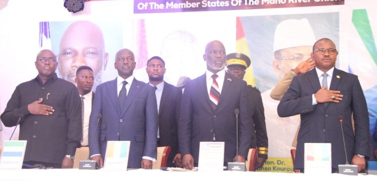 Vers une intégration parlementaire renforcée au sein de l’Union du Fleuve Mano : une avancée historique scellée à Monrovia 1 Vers une intégration parlementaire renforcée au sein de l’Union du Fleuve Mano : une avancée historique scellée à Monrovia