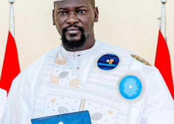 Mini restructuration de l’ossature gouvernementale: 5 départements scindés en 2, chacun