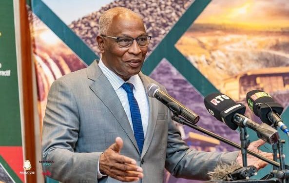 Guinée: Présidentielle en 2025, candidature de Mamadi Doumbouya: Les réponses de Bah Oury 1 Guinée: Présidentielle en 2025, candidature de Mamadi Doumbouya: Les réponses de Bah Oury