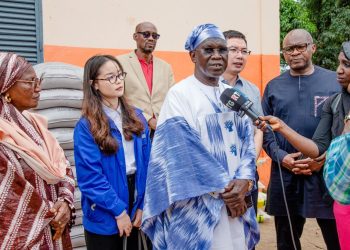 La société minière AGB2A-GIC et Sinohydro apportent un souffle de solidarité à Taouyah