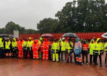 BOKE: des travailleurs de DTP Mining sous-traitant de GAC en sit-in à Tinguilinta pour réclamer un accompagnement après la rupture de leur contrat