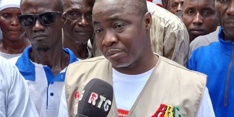 M’Bonet (Dinguiraye): visite fructueuse du Directeur Général de la Radio Rurale de Guinée 1 M’Bonet (Dinguiraye): visite fructueuse du Directeur Général de la Radio Rurale de Guinée