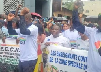 Situation des enseignants contractuels: le dossier désormais en débat à la présidence