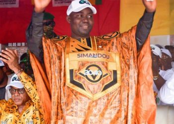 Clôture de la tournée référendaire et artistique à Yomou : un succès total pour le DG de la Pharmacie Centrale de Guinée ( PCG SA)