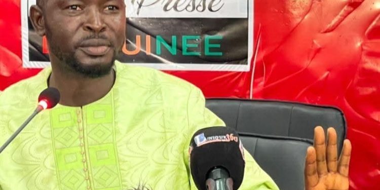 Plus de 3 ans pour une constitution : Abdoul Sacko invite à la fin du "cirque" 1 Plus de 3 ans pour une constitution : Abdoul Sacko invite à la fin du « cirque »