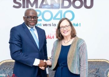 « Ce que fait actuellement la Guinée, en matière de gestion rigoureuse des finances publiques, d’investissements structurants et de programmation stratégique du développement, cadre bien avec la vision de l’Administration Trump », dixit Mme Mary E. Daschbach, la chargée d’Affaires des USA en Guinée