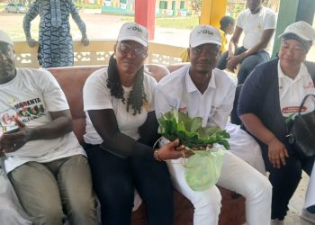 Campagne référendaire : l’équipe du CNT à Macenta communie avec les populations de Sérédou