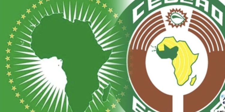 Référendum en Guinée: la CEDEAO et l’Union africaine saluent le bon déroulement du scrutin (Communiqué conjoint) 1 Référendum en Guinée: la CEDEAO et l’Union africaine saluent le bon déroulement du scrutin (Communiqué conjoint)