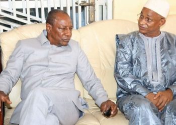 Alpha Condé et Cellou qui se parlent fréquemment: "Pourquoi nous a-t-on crucifié...?" (Ousmane Gaoual) 3 Alpha Condé et Cellou Dalein Diallo : de l’opposition frontale à la collaboration contrainte ?