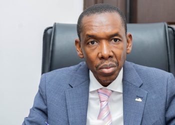 Elhadj Gando Barry, DG EDG parmi les 50 personnalités pour le Prix d'Excellence pour la protection et le bien-être des consommateurs 5 Elhadj Gando Barry, DG EDG parmi les 50 personnalités pour le Prix d’Excellence pour la protection et le bien-être des consommateurs