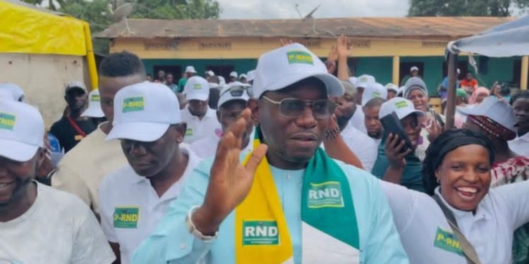 Sékouba Diack Diakité en tournée de remerciement et de sensibilisation des militants de P-RND dans le Kakandé