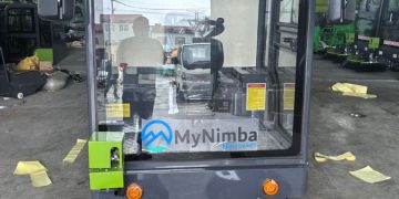 Paris: le PDG de MyNimba s’entretient avec l’ambassadeur et annonce l’arrivée d’auto-balayeuses à Conakry 11 Paris: le PDG de MyNimba s’entretient avec l’ambassadeur et annonce l’arrivée d’auto-balayeuses à Conakry