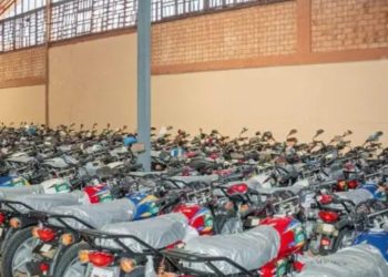 MEPU-A : Arrivée à Conakry d’un premier lot de 500 motocyclettes destinées aux enseignants des zones reculées 2 MEPU-A : Arrivée à Conakry d’un premier lot de 500 motocyclettes destinées aux enseignants des zones reculées